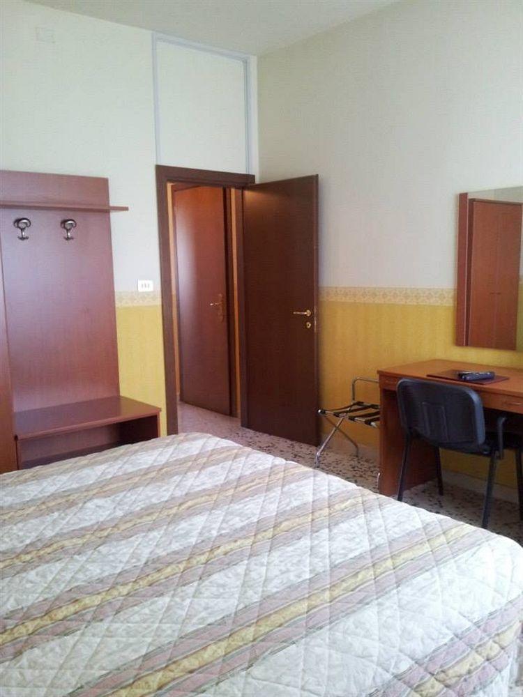 Hotel Frejus Collegno Extérieur photo
