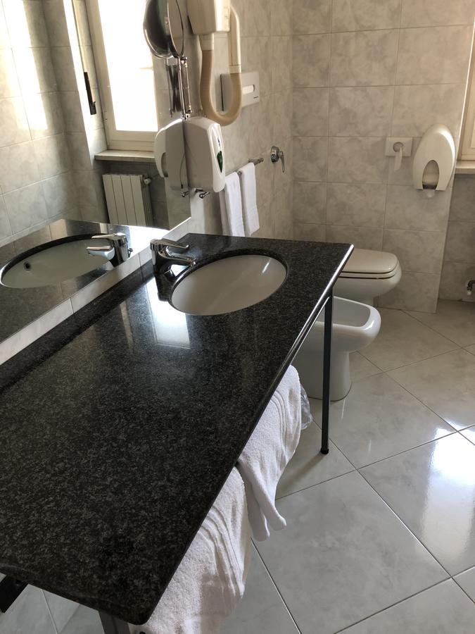 Hotel Frejus Collegno Extérieur photo