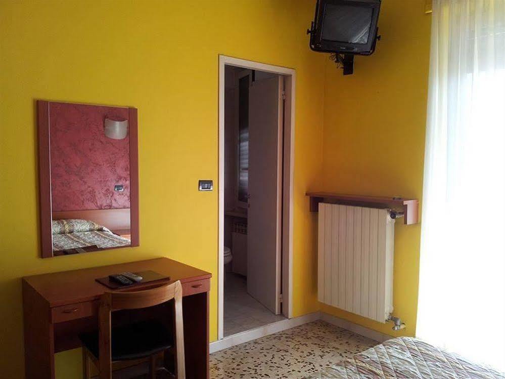 Hotel Frejus Collegno Extérieur photo
